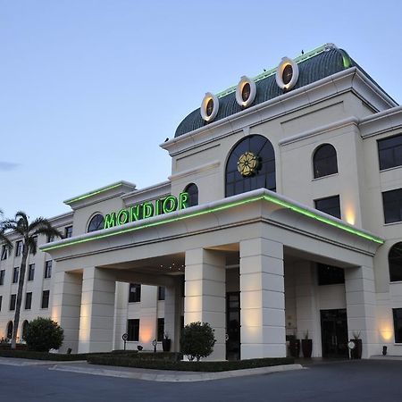 Mondior At Emperors Palace Kempton Park Buitenkant foto