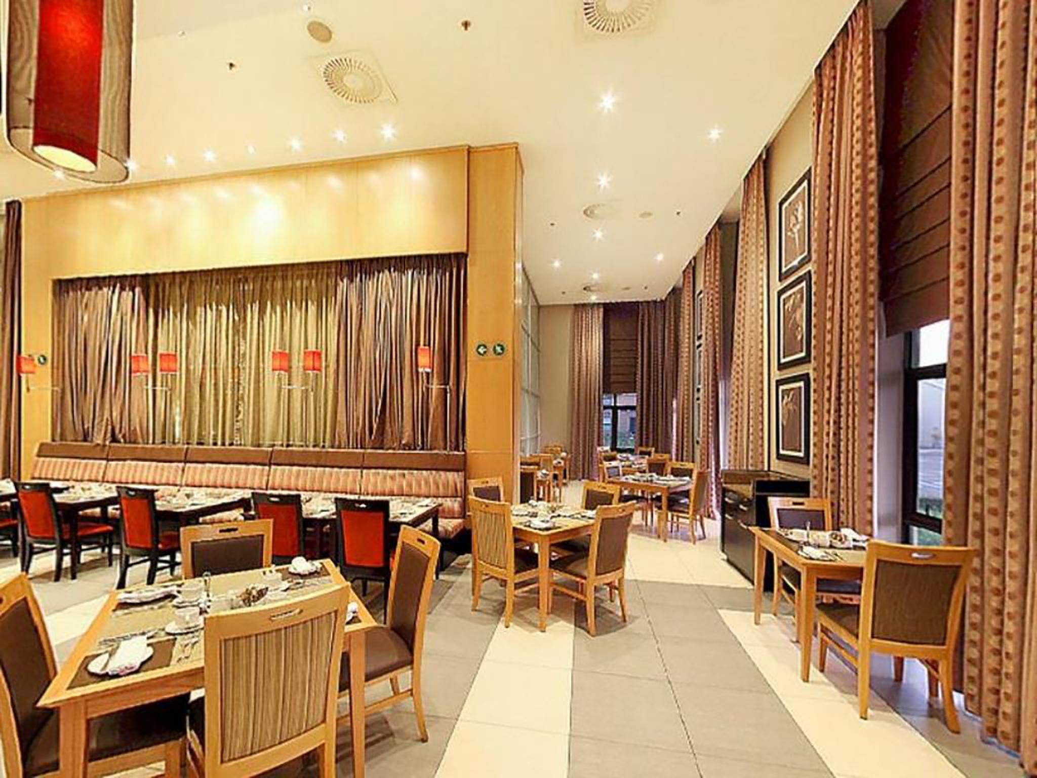 Mondior At Emperors Palace Kempton Park Buitenkant foto