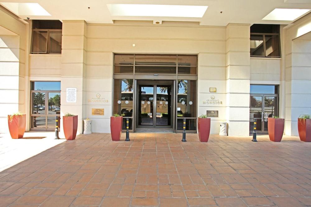 Mondior At Emperors Palace Kempton Park Buitenkant foto